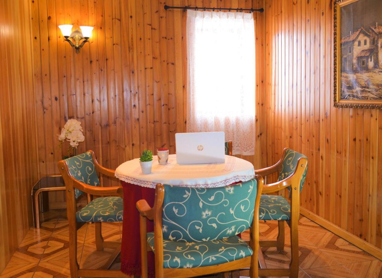 Hotel Suiza Брончалес Екстериор снимка