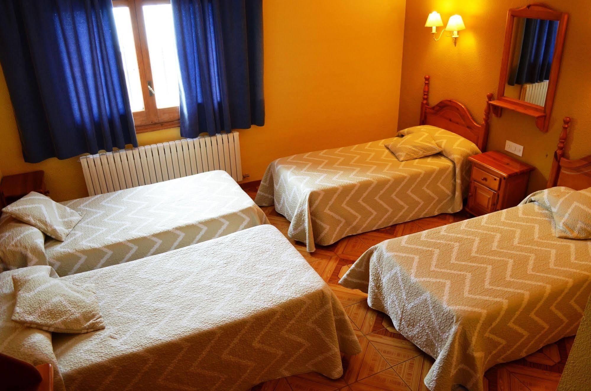 Hotel Suiza Брончалес Екстериор снимка